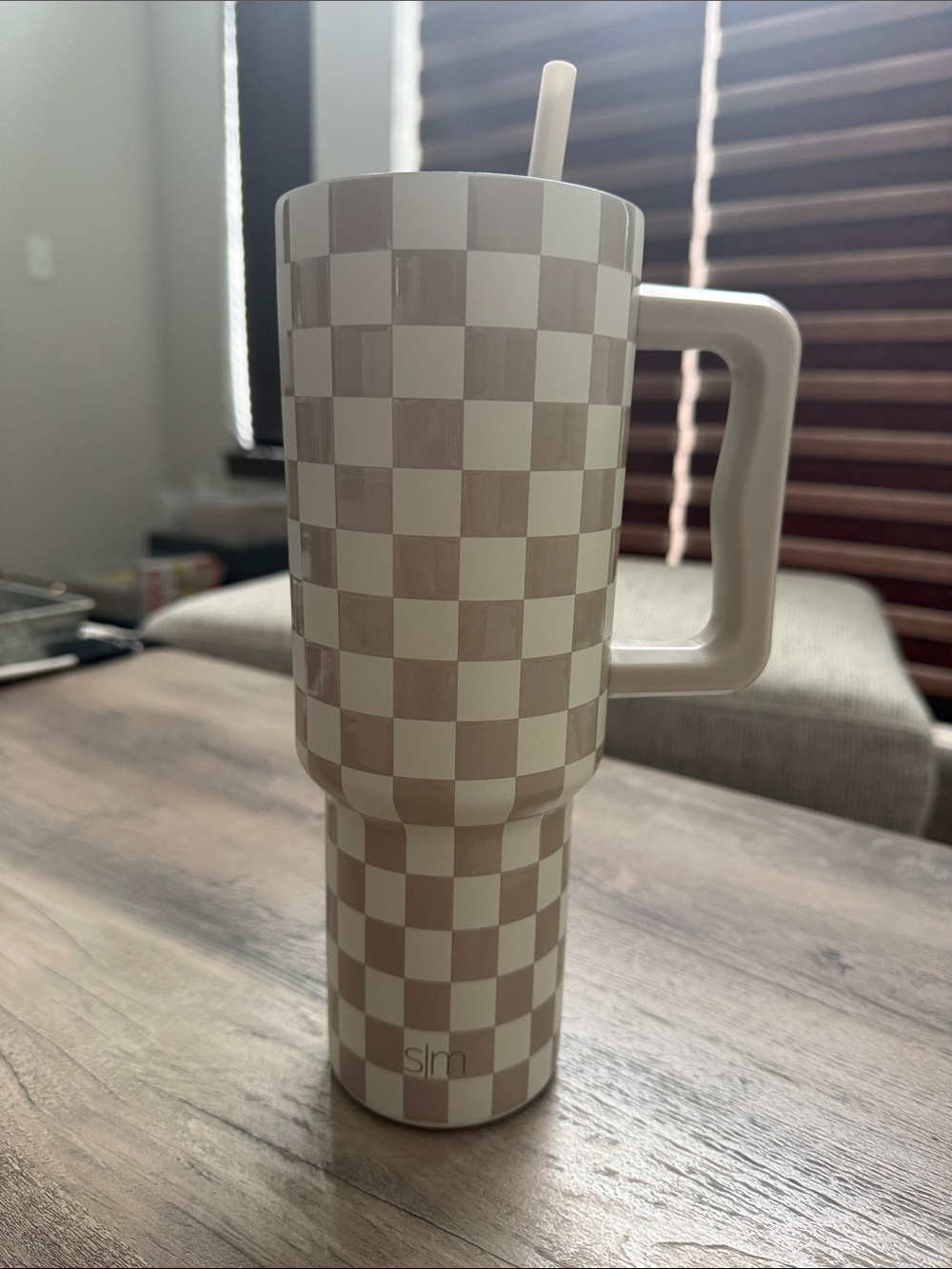 Simple Modern 40 oz Checkered Trek Tumbler with Handle - Beige & White Checkered